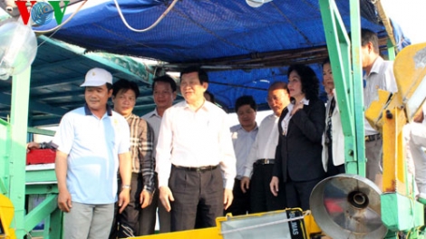 Thời sự chiều ngày 17/3/2015: Chủ tịch nước Trương Tấn Sang làm việc tại tỉnh Bình Thuận với trọng tâm là tháo gỡ một số vướng mắc thuộc lĩnh vực nông nghiệp và nông thôn, kinh tế biển