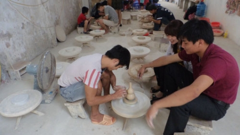 Kinh tế ngày 19/3/2015: Hiệu quả vốn vay cho làng nghề.