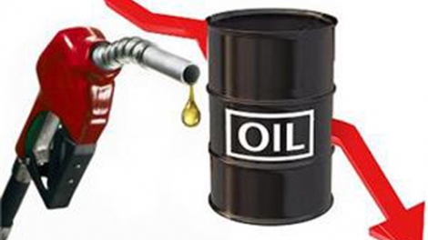 Thời sự đêm ngày 26/3/2015: Từ 15h chiều nay, giá dầu hỏa và dầu mazút được điều chỉnh giảm từ 110 đến 250 đồng, còn giá xăng vẫn giữ nguyên giá bán.