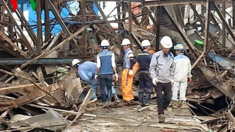 Thời sự đêm ngày 30/3/2015: Đề nghị tạm hoãn làm thủ tục xuất cảnh cho một số cán bộ, nhân viên của Công ty C&T Samsung Vietnam để phục vụ công tác điều tra vụ sập giàn giáo tại công trường Fomosa, Hà Tĩnh.