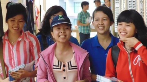 Pháp luật và đời sống ngày 5/3/2015: Thực hiện luật bình đẳng giới ở Vĩnh Phúc.