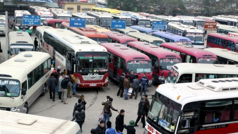 Thời sự đêm ngày 4/3/2015: Bộ Giao thông vận tải yêu cầu hai Sở Giao thông vận tải thành phố Hà Nội và Hải Phòng tạm ngừng cấp phép mới trên tuyến vận tải hành khách cố định Hà Nội-Hải Phòng và ngược lại do tình trạng mất an ninh trật tự.