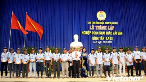 Biển đảo Việt Nam ngày 13/4/2015: Bình Thuận ra mắt thêm một nghiệp đoàn nghề cá