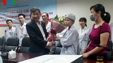 Khoa học và công nghệ ngày 21/4/2015: Phương pháp ghép tế bào gốc tạo máu để điều trị các bệnh lý về máu.