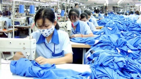 Chăm lo cho người lao động: Không chỉ dừng ở chính sách.