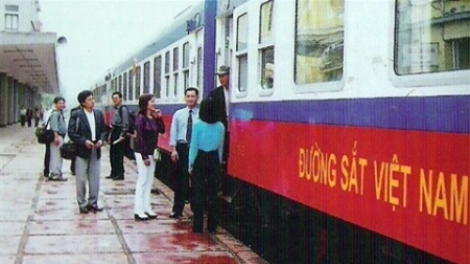 Kinh tế ngày 18/5/2015: Quyết liệt cổ phần hóa cảng biển và đường sắt