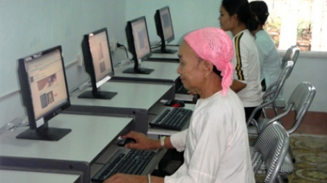 Ứng dung và chuyển giao khoa học công nghệ phát triển bền vững kinh tế - xã hội nông thôn và miền núi (Khoa học và công nghệ ngày 12/6/2015)