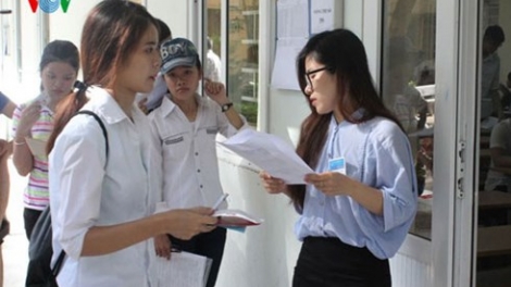 Thời sự trưa ngày 17/7/2015: Hôm nay các cụm thi Trung học phổ thông quốc gia phải hoàn thành việc ráp điểm thi của thí sinh.