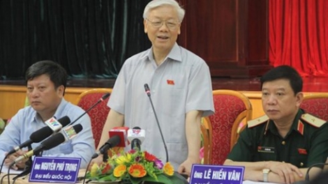 Thời sự chiều ngày 18/7/2015: Tổng Bí thư Nguyễn Phú Trọng và đoàn đại biểu Quốc hội thành phố Hà Nội - đơn vị bầu cử số 1 tiếp xúc cử tri quận Hoàn Kiếm, Tây Hồ và Ba Đình.