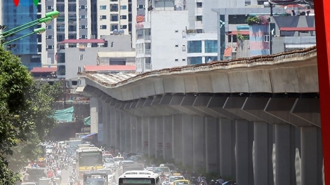 Thời sự trưa ngày 8/7/2015: Dự án đường sắt đô thị Cát Linh - Hà Đông tiếp tục chậm tiến độ 3 đến 4 tháng tại tất cả các hạng mục.