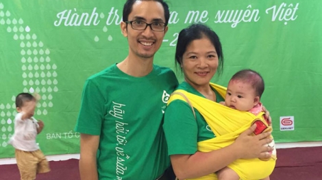 Người bố đơn thân với hành trình gần 3 năm xin sữa nuôi con và lan rộng thông điệp nuôi con bằng sữa mẹ (6/10/2016)