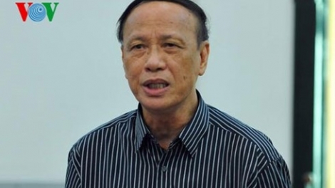 Đảng hành động quyết liệt để ngăn chặn suy thoái về tư tưởng chính trị, đạo đức, lối sống trong cán bộ, đảng viên (14/10/2016)