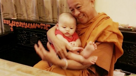 Hòa thượng Thích Thiện Chiếu, Phó ban Từ thiện xã hội, Trung ương Giáo hội Phật giáo Việt Nam chia sẻ về tính thiện và lòng nhân (10/11/2016)