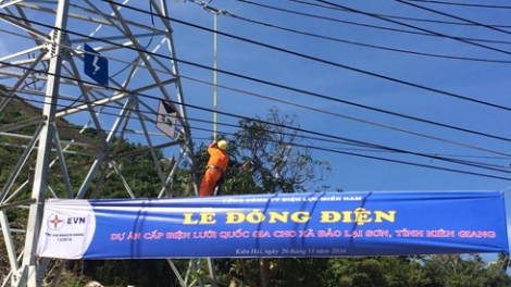 Vận hành thành công đường dây 110 KV vượt biển dài nhất nước ta, đưa nguồn điện lưới quốc gia đến với nhân dân xã đảo Lại Sơn, huyện Kiên Hải, tỉnh Kiên Giang (Thời sự chiều 26/11/2016)