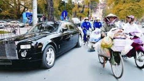 Cách nào thu hẹp khoảng cách giàu - nghèo (24/11/2016)