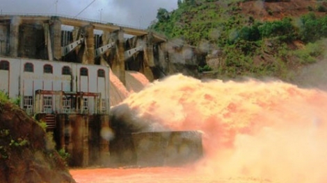 Phải dũng cảm xem xét loại bỏ những thuỷ điện nhỏ ít hiệu quả để đảm bảo an sinh xã hội cho người dân (4/11/2016)