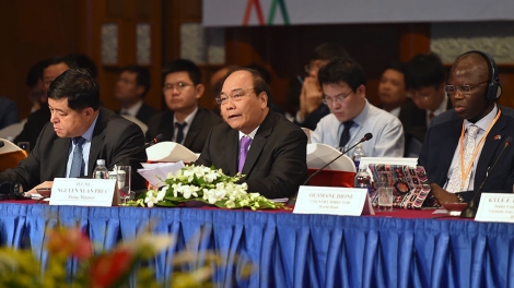 Thủ tướng Nguyễn Xuân Phúc: Không đón chào nhà đầu tư coi Việt Nam là nơi chuyển giá, nơi để trốn trách nhiệm môi trường (6/12/2016)