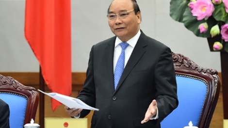 Muốn không tụt hậu thì phải đổi mới để phát triển. Đây là kết kết luận của Thủ tướng Nguyễn Xuân Phúc tại Hội nghị trực tuyến của Chính phủ với các địa phương vào sáng nay (Thời sự chiều 29/12/2016)