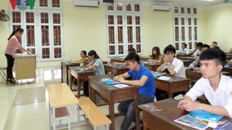 Kỳ thi THPT quốc gia 2017: Thay đổi cách dạy và học như thế nào để phù hợp với hình thức thi trắc nghiệm (15/12/2016)