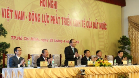 Thủ tướng Nguyễn Xuân Phúc và các thành viên Chính phủ có cuộc đối thoại đầu tiên với cộng đồng doanh nghiệp cả nước (Thời sự chiều 29/4/2016)