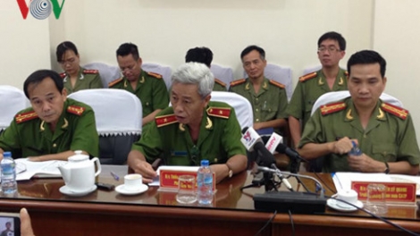 Về vụ khởi tố hình sự chủ quán cà phê ở thành phố Hồ Chí Minh vì chưa có giấy phép kinh doanh, cơ quan công an thành phố Hồ Chí Minh thừa nhận công an huyện Bình Chánh đã nóng vội trong xử lý vụ việc (Thời sự chiều 21/4/2016)