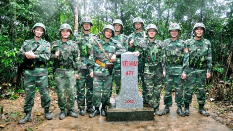 Chuyện về những người lính quân hàm xanh làm theo lời Bác (19/5/2016)