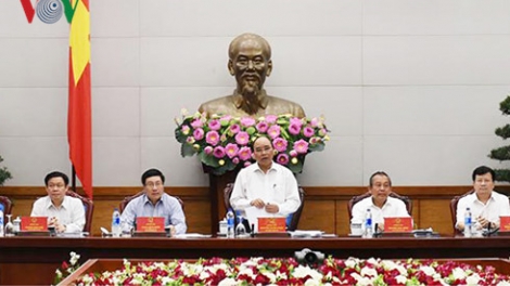 Chủ trì Phiên họp Chính phủ thường kỳ tháng 4, Thủ tướng Nguyễn Xuân Phúc nhấn mạnh: Có dân là có tất cả. Không có dân sẽ không thành công (Thời sự trưa 4/5/2016)