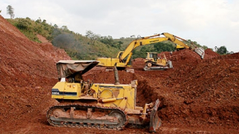 Có hay không những khuất tất khi thi công đường bản A Pa Chải, xã Sín Thầu, huyện Mường Nhé, tỉnh Điện Biên? (14/6/2016)