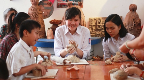 Nghị lực sống và khát vọng giúp đỡ người có hoàn cảnh khó khăn của một người khiếm thị (16/6/2016)