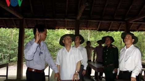 Tổng Bí thư Nguyễn Phú Trọng làm việc tại tỉnh Tây Ninh, kiểm tra việc triển khai Nghị quyết Đại hội 12 của Đảng (Thời sự chiều 5/6/2016)