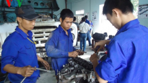 Giáo dục dạy nghề nên để Bộ nào quản lý (11/7/2016)