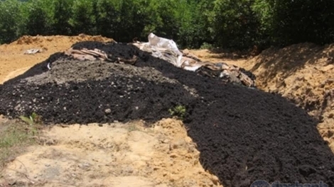 100 tấn chất thải của Fomosa bị chôn lấp trái phép: Vi phạm nghiêm trọng pháp luật về môi trường.  (13/7/2016)