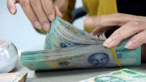 Phương án tăng lương tối thiểu vùng năm 2017 sẽ tiếp tục được thảo luận tại Phiên họp tiếp theo của Hội đồng Tiền lương Quốc gia vào đầu tháng 8 tới (Thời sự trưa 21/7/2016)