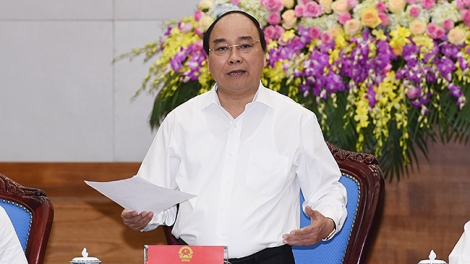 Thủ tướng Nguyễn Xuân Phúc chỉ đạo các địa phương, bộ ngành tháo gỡ nhiều “điểm nóng” để hoàn thành mục tiêu phát triển kinh tế xã hội. (Thời sự chiều 01/7/2016)