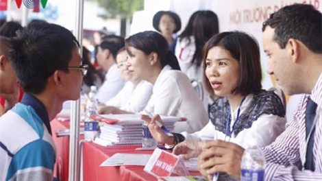 Bộ Giáo dục và Đào tạo công bố điểm sàn vào các trường đại học năm nay là 15 điểm cho tất cả khối thi (Thời sự chiều 28/7/2016)
