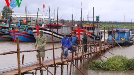 Bão số 3 đã đổ bộ vào đất liền và suy yếu thành áp thấp nhiệt đới: Làm thế nào để phát huy tối đa hiệu quả các phương án ứng phó với bão, nhằm hạn chế thấp nhất thiệt hại do bão lũ gây ra (19/8/2016)