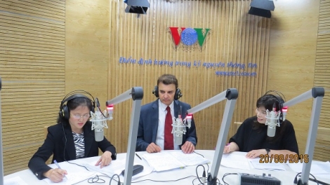 Câu chuyện của người phát minh phương pháp mới trong điều trị các bệnh về da liễu (20/8/2016)