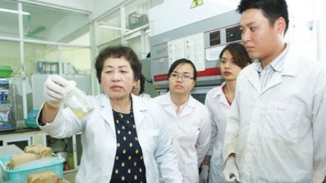 Tâm sự của người phụ nữ đam mê nghiên cứu khoa học (19/8/2016)