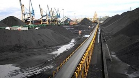 7 tháng nhập khẩu hơn 8 triệu tấn than: Cuộc cạnh tranh gay gắt giữa than nội và than ngoại đã thực sự bắt đầu. (29/8/2016)