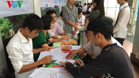 Các trường Đại học, Cao đẳng trên cả nước nhận hồ sơ đăng ký xét tuyển từ hôm nay (Thời sự trưa 1/8/2016)