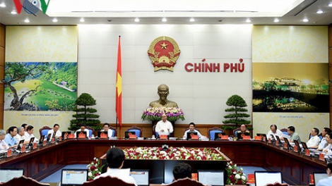 Thủ tướng đi công tác địa phương, các tỉnh tham gia không quá 3 xe ô tô: Các địa phương có nên cũng thực hiện như vậy (29/8/2016)