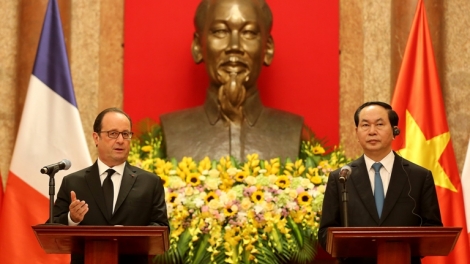 Chủ tịch nước Trần Đại Quang đón và hội đàm với Tổng thống Pháp Francois Hollande (Thời sự chiều 6/9/2016)