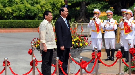 Chủ tịch nước Trần Đại Quang chủ trì lễ đón Tổng thống Philippines RodrigoDuterte thăm chính thức Việt Nam (Thời sự trưa 29/9/2016)