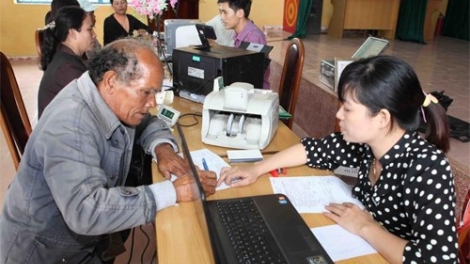 Gần 7 triệu hộ nghèo và các đối tượng chính sách khác đang vay vốn tín dụng chính sách (25/01/2017)