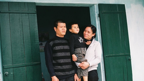Câu chuyện về chị Nguyễn Thị Cảnh, người phụ nữ "gắn đời" với đảo xa. (03/01/2017)
