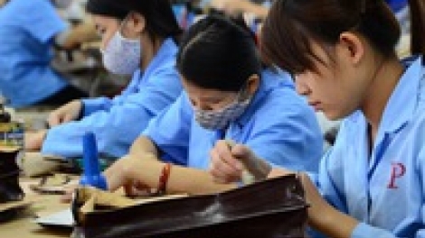 Bộ Lao động Thương binh và Xã hội đề xuất tăng gấp 3 lần đối với giờ làm thêm trong một năm hiện nay  (Thời sự đêm 04/01/2017)