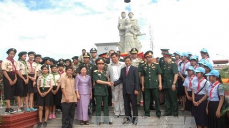 Hôm nay kỷ niệm 38 năm ngày chiến thắng chiến tranh bảo vệ biên giới Tây Nam và cùng quân dân Campuchia lật đổ chế độ diệt chủng Pôn pốt (7/11979 - 7/1/2017) (Thời sự trưa 7/1/2017)
