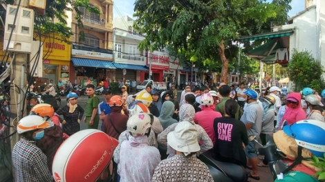Bà Rịa Vũng Tàu- người dân kéo đến Công an tỉnh tố cáo Công ty Sao Vàng lừa đảo hàng trăm tỷ đồng  (Thời sự đêm 22/11/2017)