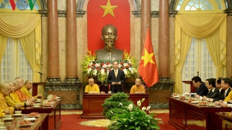 Chủ tịch nước Trần Đại Quang tiếp đoàn đại biểu Hội đồng trị sự, Hội đồng Chứng minh Trung ương Giáo hội Phật giáo Việt Nam nhiệm kỳ 2017-2022 (Thời sự chiều 23/11/2017)