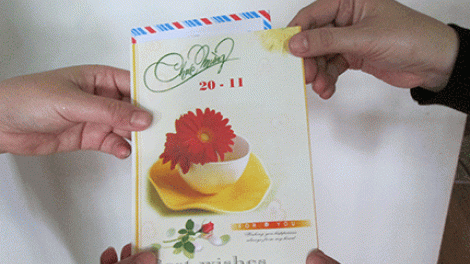 Bàn về câu chuyện tặng quà và phong bì cho giáo viên khi Ngày Nhà giáo Việt Nam 20/11 đang đến gần (15/11/2017)